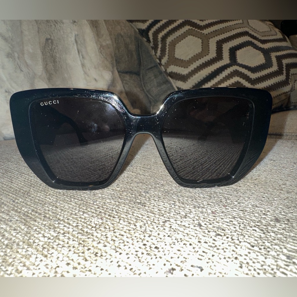Gucci Logo Rectangle Sunglasses - image 2